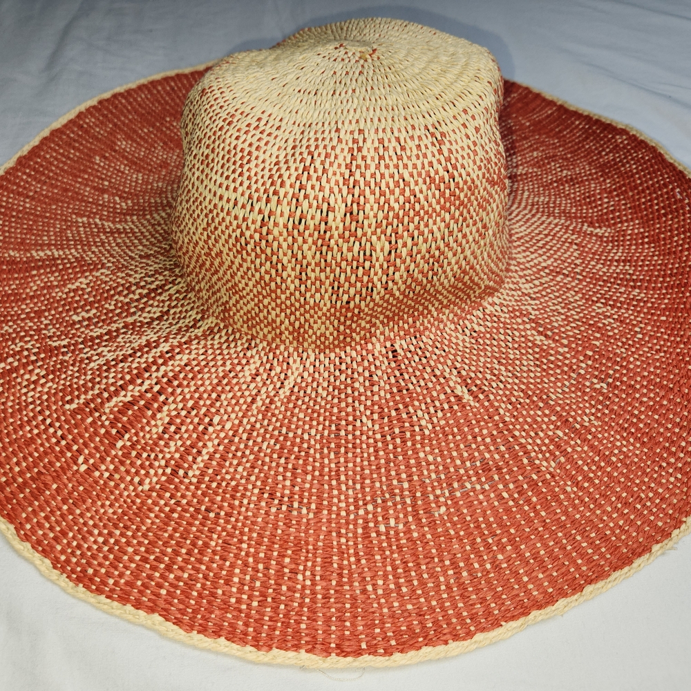 GAP Red and Cream Straw Hat